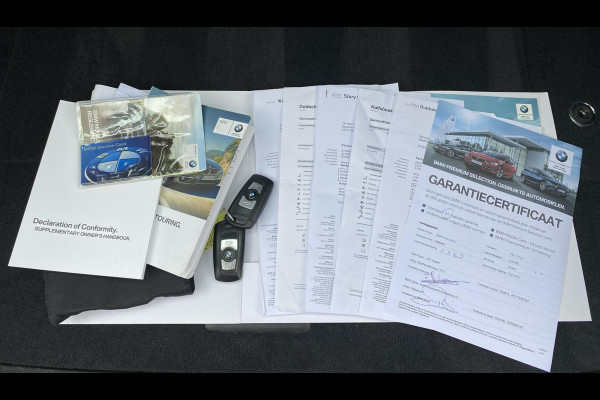 BMW 3 Serie Touring 320i High Executive/ Leer/ Clima/ Verw. stoelen/ Trekhaak