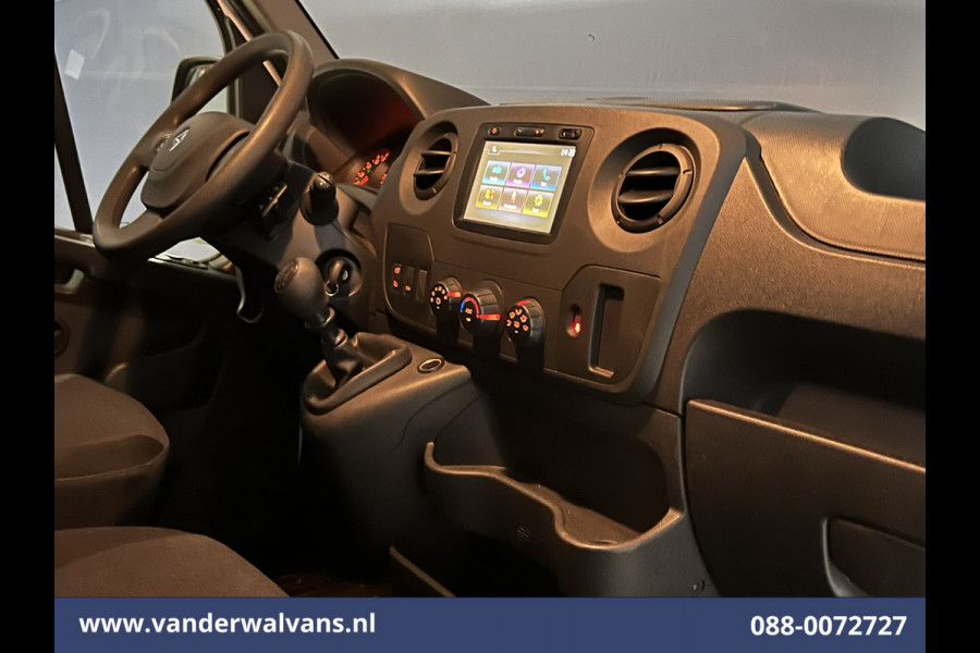 Renault Master 2.3 dCi 131pk L3H2 Euro6 Airco | Camera | Navigatie | Cruisecontrol | Parkeersensoren Bijrijdersbank Renault Master 2.3 dCi 131pk L3H2 Euro6 Airco | Camera | Navigatie | Cruisecontrol | Parkeersensoren Bijrijdersbank