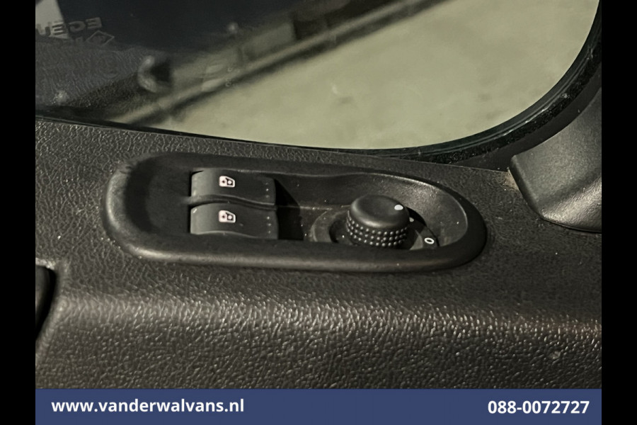 Renault Master 2.3 dCi 131pk L3H2 Euro6 Airco | Camera | Navigatie | Cruisecontrol | Parkeersensoren Bijrijdersbank Renault Master 2.3 dCi 131pk L3H2 Euro6 Airco | Camera | Navigatie | Cruisecontrol | Parkeersensoren Bijrijdersbank