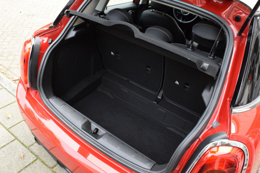 MINI Mini 1.5 Cooper|Led|PDC|Nav|Clima|Cruise| MINI Mini 1.5 Cooper|Led|PDC|Nav|Clima|Cruise|