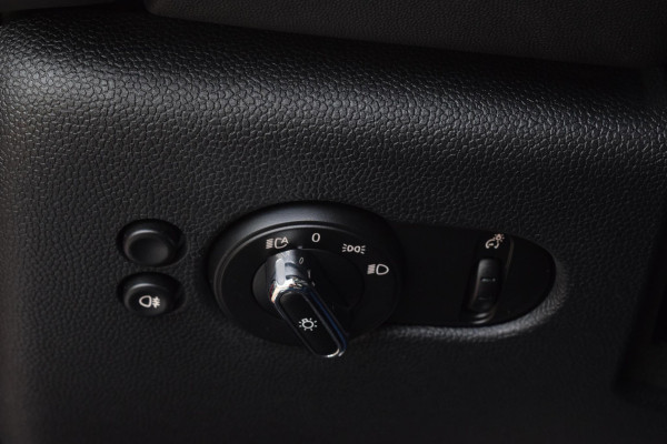 MINI Mini 1.5 Cooper|Led|PDC|Nav|Clima|Cruise| MINI Mini 1.5 Cooper|Led|PDC|Nav|Clima|Cruise|