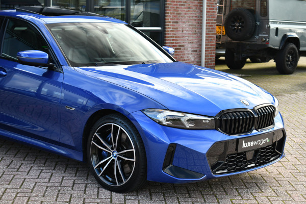BMW 3-serie 330e xDrive M-Sport Pro Pano M-zetels ACC HUD 19inch El-klep