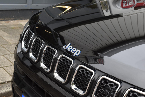 Jeep Compass 4xe 190 Plug-in Hybrid Electric Limited Lease Ed. Jeep Compass 4xe 190 Plug-in Hybrid Electric Limited Lease Ed.