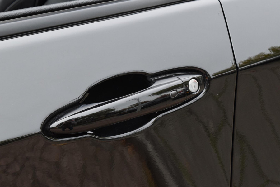 Jeep Compass 4xe 190 Plug-in Hybrid Electric Limited Lease Ed. Jeep Compass 4xe 190 Plug-in Hybrid Electric Limited Lease Ed.