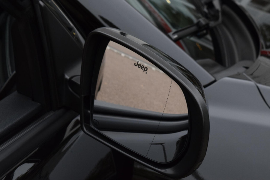 Jeep Compass 4xe 190 Plug-in Hybrid Electric Limited Lease Ed. Jeep Compass 4xe 190 Plug-in Hybrid Electric Limited Lease Ed.