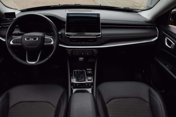 Jeep Compass 4xe 190 Plug-in Hybrid Electric Limited Lease Ed. Jeep Compass 4xe 190 Plug-in Hybrid Electric Limited Lease Ed.