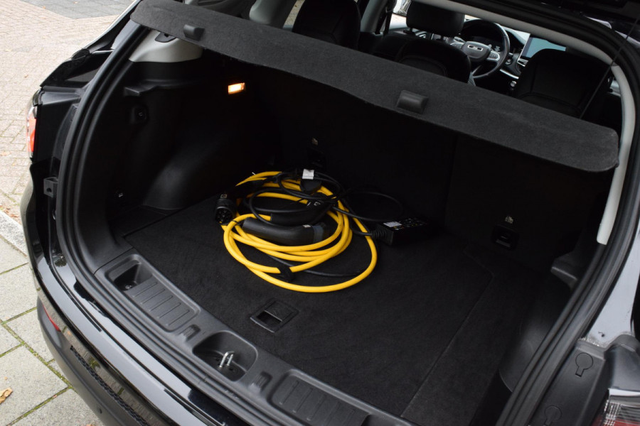 Jeep Compass 4xe 190 Plug-in Hybrid Electric Limited Lease Ed. Jeep Compass 4xe 190 Plug-in Hybrid Electric Limited Lease Ed.