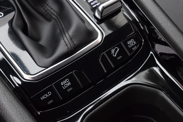 Jeep Compass 4xe 190 Plug-in Hybrid Electric Limited Lease Ed. Jeep Compass 4xe 190 Plug-in Hybrid Electric Limited Lease Ed.