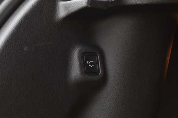 Jeep Compass 4xe 190 Plug-in Hybrid Electric Limited Lease Ed. Jeep Compass 4xe 190 Plug-in Hybrid Electric Limited Lease Ed.