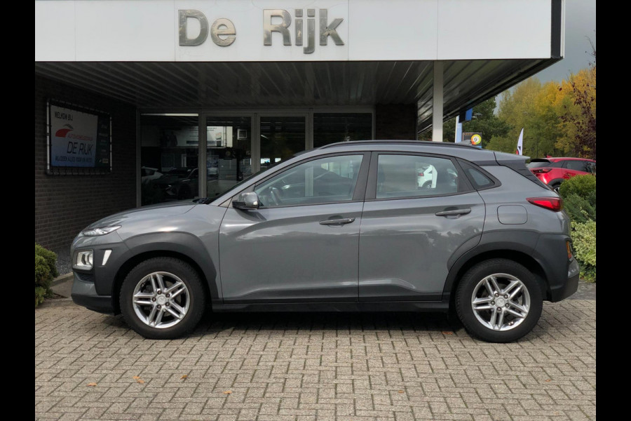 Hyundai Kona 1.0 T-GDI Comfort | Navi, Cruise, Clima, DAB, Camera, Carplay/Android | Goed Onderhouden! | Hyundai Kona 1.0 T-GDI Comfort | Navi, Cruise, Clima, DAB, Camera, Carplay/Android | Goed Onderhouden! |