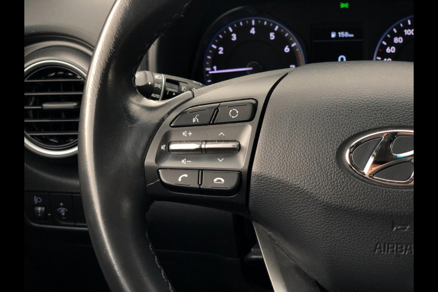 Hyundai Kona 1.0 T-GDI Comfort | Navi, Cruise, Clima, DAB, Camera, Carplay/Android | Goed Onderhouden! | Hyundai Kona 1.0 T-GDI Comfort | Navi, Cruise, Clima, DAB, Camera, Carplay/Android | Goed Onderhouden! |