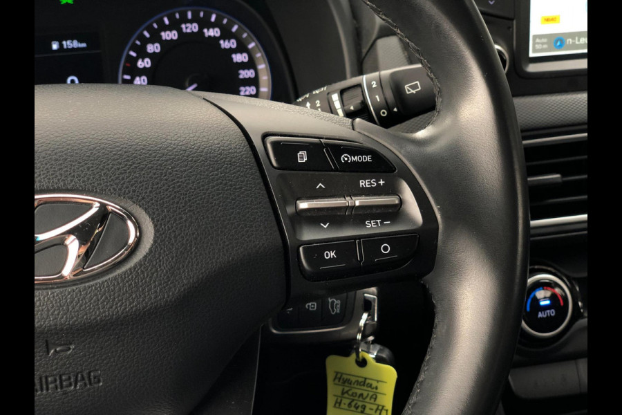 Hyundai Kona 1.0 T-GDI Comfort | Navi, Cruise, Clima, DAB, Camera, Carplay/Android | Goed Onderhouden! | Hyundai Kona 1.0 T-GDI Comfort | Navi, Cruise, Clima, DAB, Camera, Carplay/Android | Goed Onderhouden! |