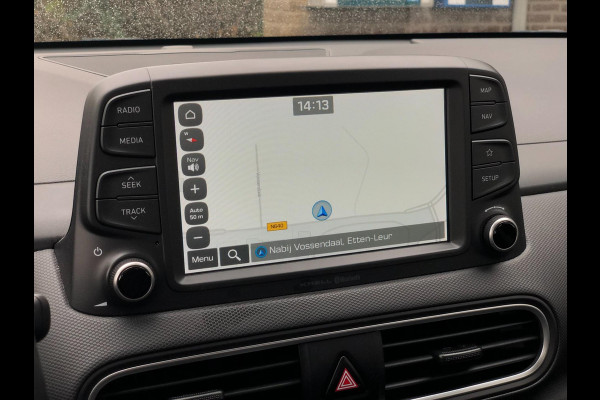 Hyundai Kona 1.0 T-GDI Comfort | Navi, Cruise, Clima, DAB, Camera, Carplay/Android | Goed Onderhouden! | Hyundai Kona 1.0 T-GDI Comfort | Navi, Cruise, Clima, DAB, Camera, Carplay/Android | Goed Onderhouden! |