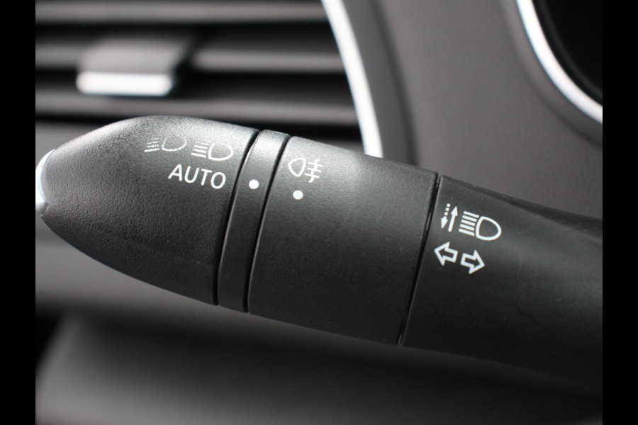 Renault MEGANE Estate 1.3 TCe Limited Cruise control Climate control Navigatie Parkeersensoren achter Lichtmetalen velgen LED Renault MEGANE Estate 1.3 TCe Limited Cruise control Climate control Navigatie Parkeersensoren achter Lichtmetalen velgen LED