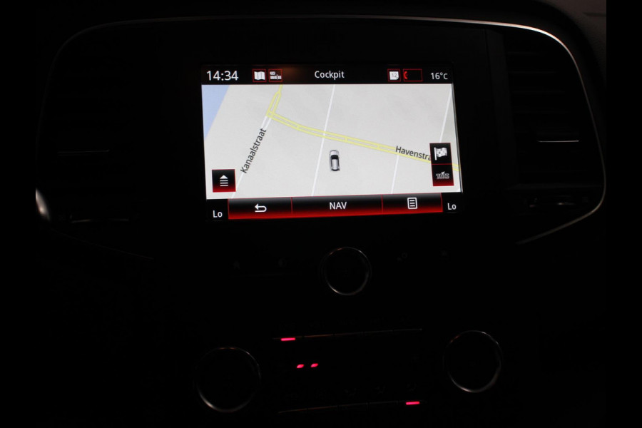 Renault MEGANE Estate 1.3 TCe Limited Cruise control Climate control Navigatie Parkeersensoren achter Lichtmetalen velgen LED Renault MEGANE Estate 1.3 TCe Limited Cruise control Climate control Navigatie Parkeersensoren achter Lichtmetalen velgen LED