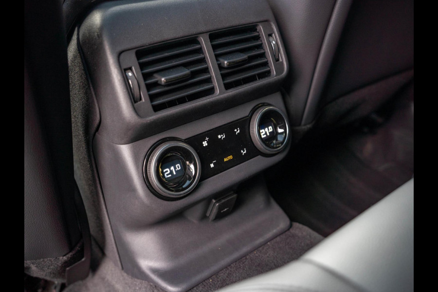 Land Rover Range Rover Velar 2.0 P400e AWD Dynamic SE / Pano / Meridian / 360 / Ambient / Keyless / Adaptive / Memory / 21 inch Land Rover Range Rover Velar 2.0 P400e AWD Dynamic SE / Pano / Meridian / 360 / Ambient / Keyless / Adaptive / Memory / 21 inch