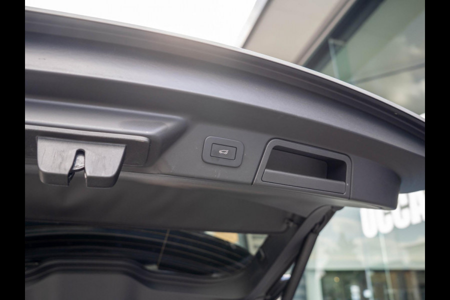 Land Rover Range Rover Velar 2.0 P400e AWD Dynamic SE / Pano / Meridian / 360 / Ambient / Keyless / Adaptive / Memory / 21 inch Land Rover Range Rover Velar 2.0 P400e AWD Dynamic SE / Pano / Meridian / 360 / Ambient / Keyless / Adaptive / Memory / 21 inch