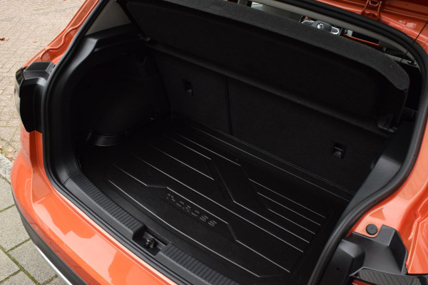 Volkswagen T-Cross 1.0 TSI Style|Led|18"|ACC|Virtual|Carplay