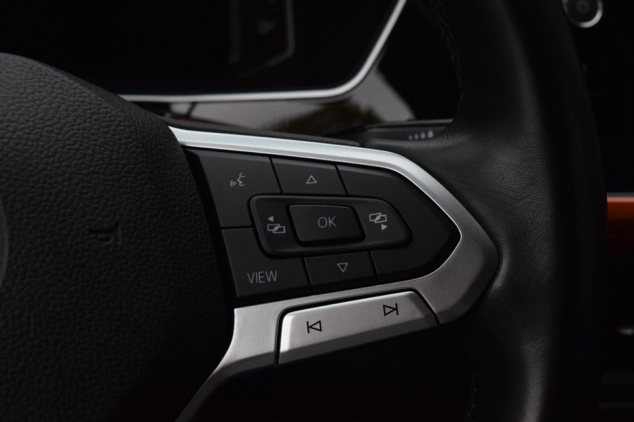 Volkswagen T-Cross 1.0 TSI Style|Led|18"|ACC|Virtual|Carplay