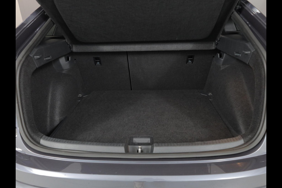 Volkswagen Taigo 1.0 TSI R-Line Edition 116 pk Automaat (DSG) | Verlengde garantie | Navigatie | Parkeersensoren | Achteruitrijcamera | Black Style pakket | Stoelverwarming | R-Line | Volkswagen Taigo 1.0 TSI R-Line Edition 116 pk Automaat (DSG) | Verlengde garantie | Navigatie | Parkeersensoren | Achteruitrijcamera | Black Style pakket | Stoelverwarming | R-Line |