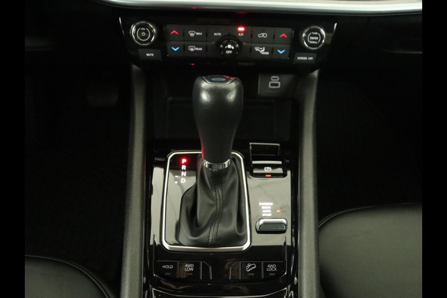 Jeep Compass 4xe 240 Plug-in Hybrid Electric S | Leder | Stoel & stuurverwarming | Adaptive cruise | Camera | Carplay | Keyless | Elektrische stoelen | 19'' | Digital Cockpit | Navigatie | PHEV | Plug In