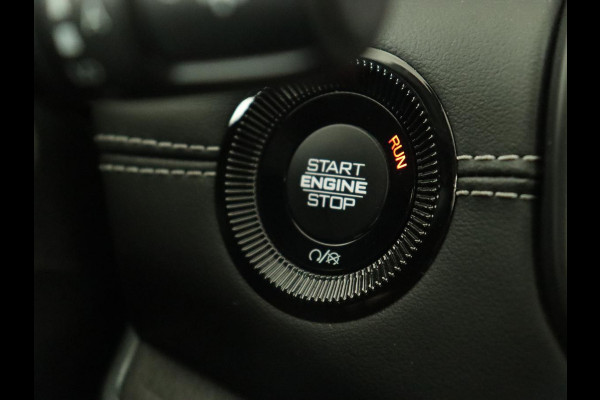 Jeep Compass 4xe 240 Plug-in Hybrid Electric S | Leder | Stoel & stuurverwarming | Adaptive cruise | Camera | Carplay | Keyless | Elektrische stoelen | 19'' | Digital Cockpit | Navigatie | PHEV | Plug In