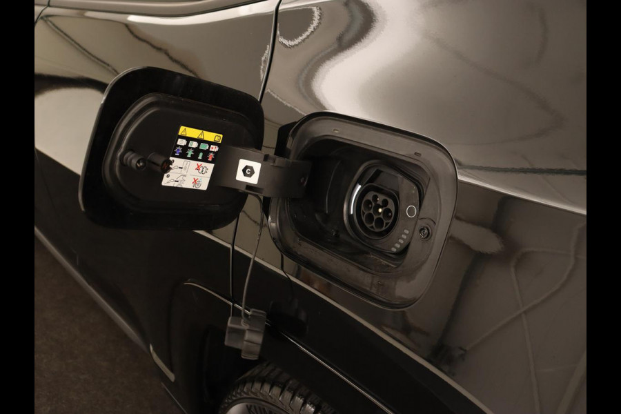 Jeep Compass 4xe 240 Plug-in Hybrid Electric S | Leder | Stoel & stuurverwarming | Adaptive cruise | Camera | Carplay | Keyless | Elektrische stoelen | 19'' | Digital Cockpit | Navigatie | PHEV | Plug In