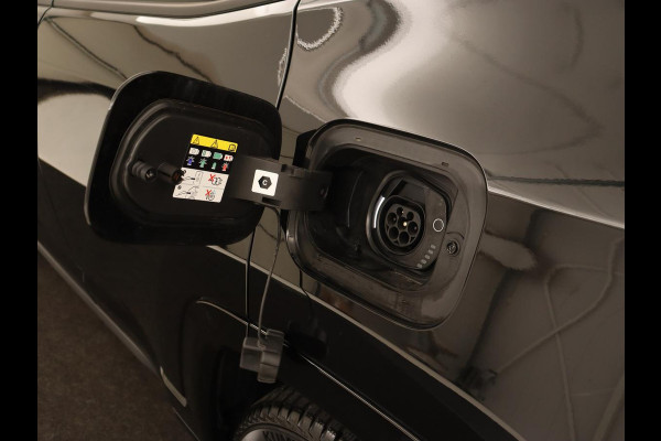 Jeep Compass 4xe 240 Plug-in Hybrid Electric S | Leder | Stoel & stuurverwarming | Adaptive cruise | Camera | Carplay | Keyless | Elektrische stoelen | 19'' | Digital Cockpit | Navigatie | PHEV | Plug In