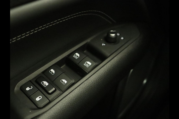 Jeep Compass 4xe 240 Plug-in Hybrid Electric S | Leder | Stoel & stuurverwarming | Adaptive cruise | Camera | Carplay | Keyless | Elektrische stoelen | 19'' | Digital Cockpit | Navigatie | PHEV | Plug In