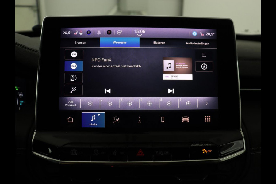 Jeep Compass 4xe 240 Plug-in Hybrid Electric S | Leder | Stoel & stuurverwarming | Adaptive cruise | Camera | Carplay | Keyless | Elektrische stoelen | 19'' | Digital Cockpit | Navigatie | PHEV | Plug In