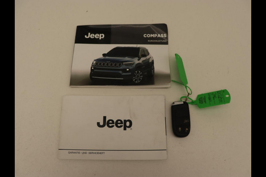 Jeep Compass 4xe 240 Plug-in Hybrid Electric S | Leder | Stoel & stuurverwarming | Adaptive cruise | Camera | Carplay | Keyless | Elektrische stoelen | 19'' | Digital Cockpit | Navigatie | PHEV | Plug In