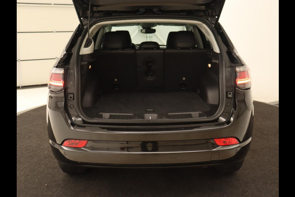 Jeep Compass 4xe 240 Plug-in Hybrid Electric S | Leder | Stoel & stuurverwarming | Adaptive cruise | Camera | Carplay | Keyless | Elektrische stoelen | 19'' | Digital Cockpit | Navigatie | PHEV | Plug In