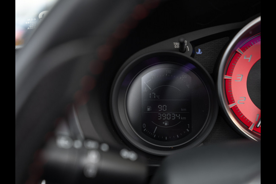 Abarth 124 Spider | Automaat | Bose | Camera | Navi | Stoelverwarming Abarth 124 Spider | Automaat | Bose | Camera | Navi | Stoelverwarming