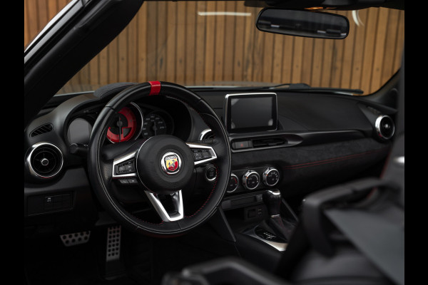 Abarth 124 Spider | Automaat | Bose | Camera | Navi | Stoelverwarming Abarth 124 Spider | Automaat | Bose | Camera | Navi | Stoelverwarming