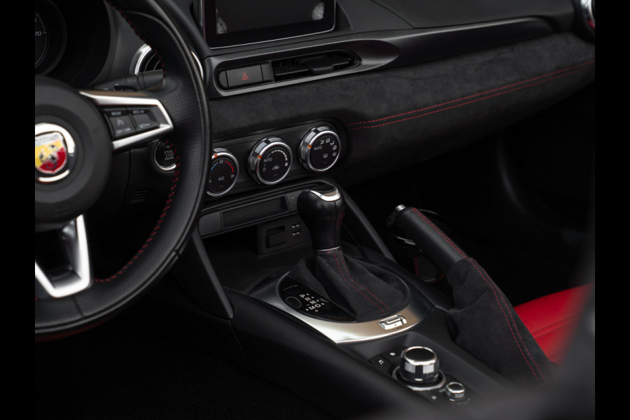 Abarth 124 Spider | Automaat | Bose | Camera | Navi | Stoelverwarming Abarth 124 Spider | Automaat | Bose | Camera | Navi | Stoelverwarming