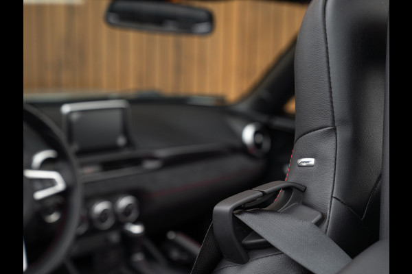 Abarth 124 Spider | Automaat | Bose | Camera | Navi | Stoelverwarming Abarth 124 Spider | Automaat | Bose | Camera | Navi | Stoelverwarming