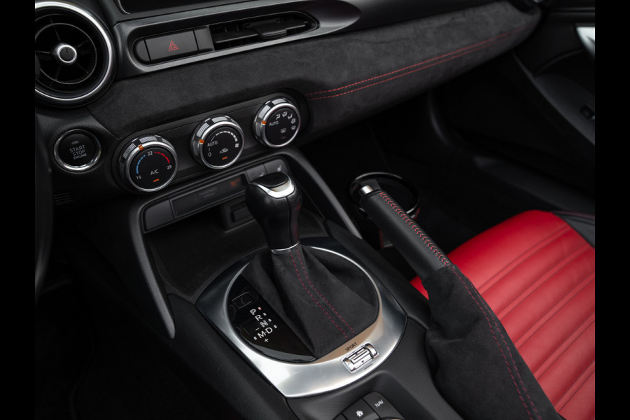 Abarth 124 Spider | Automaat | Bose | Camera | Navi | Stoelverwarming Abarth 124 Spider | Automaat | Bose | Camera | Navi | Stoelverwarming