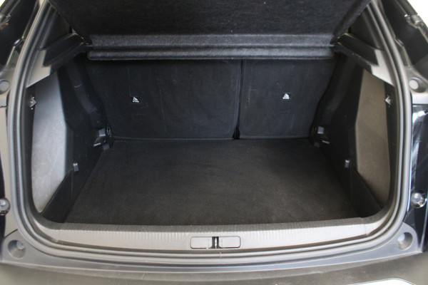 Peugeot 2008 1.2 PureTech Blue Lease Allure Peugeot 2008 1.2 PureTech Blue Lease Allure