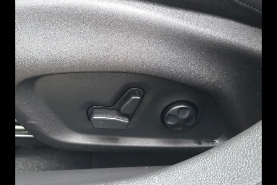 Jeep Compass 4xe 240 Plug-in Hybrid Electric S | Automaat | 4x4 | Volleder | Stoelen Elektrisch | Achtrijcamera/Parkeersensoren |