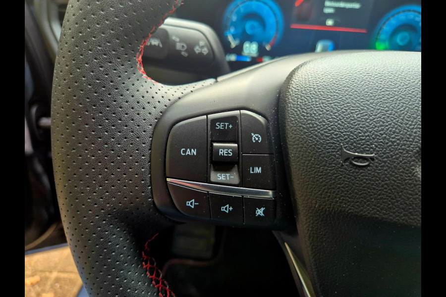 Ford Focus 1.0 EcoBoost Hybrid ST Line