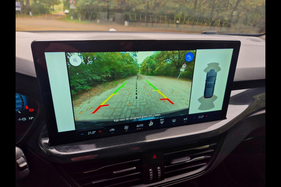 Ford Focus 1.0 EcoBoost Hybrid ST Line