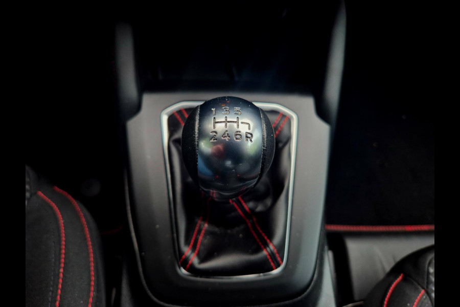 Ford Focus 1.0 EcoBoost Hybrid ST Line