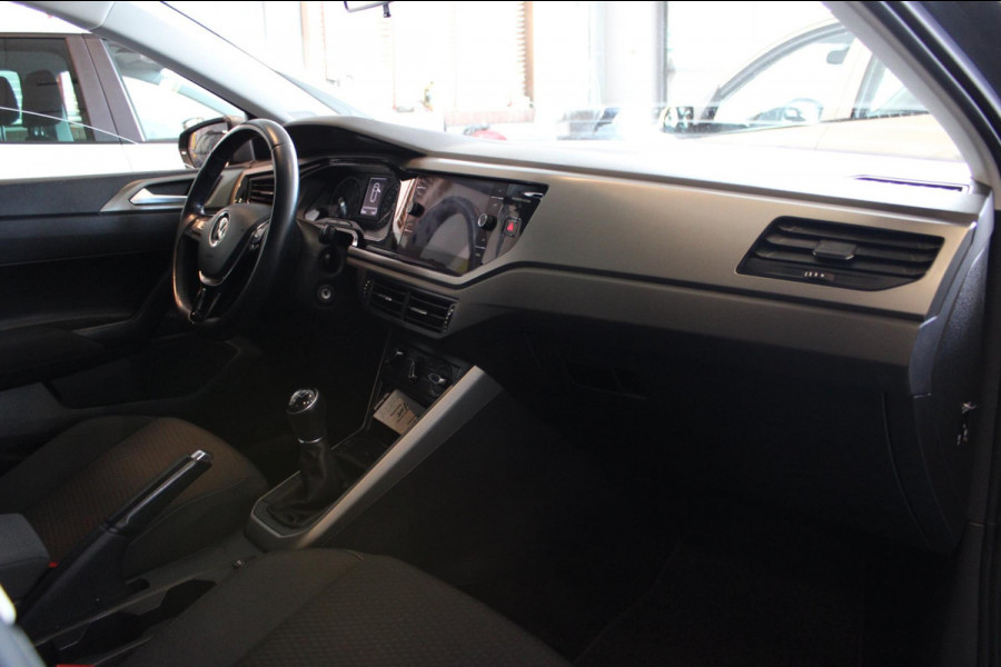 Volkswagen Polo 1.0 TSI R-Line Edition Airco CarPlay Pdc Nap Volkswagen Polo 1.0 TSI R-Line Edition Airco CarPlay Pdc Nap