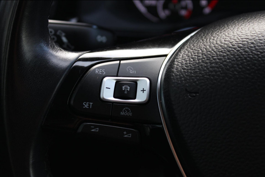 Volkswagen Polo 1.0 TSI R-Line Edition Airco CarPlay Pdc Nap Volkswagen Polo 1.0 TSI R-Line Edition Airco CarPlay Pdc Nap