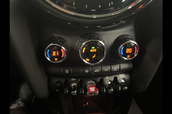 MINI Cooper 1.5 136pk DCT-7 Aut. Serious Business Navigatie Apple Carplay/Android Auto Parkeersensoren achter Cruise Control Virtual Cockpit Full LED Climate Control