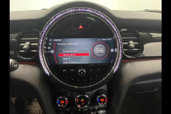 MINI Cooper 1.5 136pk DCT-7 Aut. Serious Business Navigatie Apple Carplay/Android Auto Parkeersensoren achter Cruise Control Virtual Cockpit Full LED Climate Control
