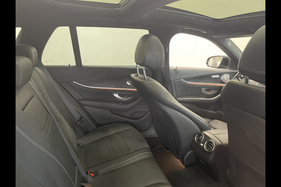 Mercedes-Benz E-Klasse 300e PHEV AMG Line Auto. Estate Panoramadak Navigatie Appel Carplay/ Android Auto Parkeersensoren Cruise Control Led Burmester Soundsystem Sfeerverlichting Elektrische achterklep Climate Control