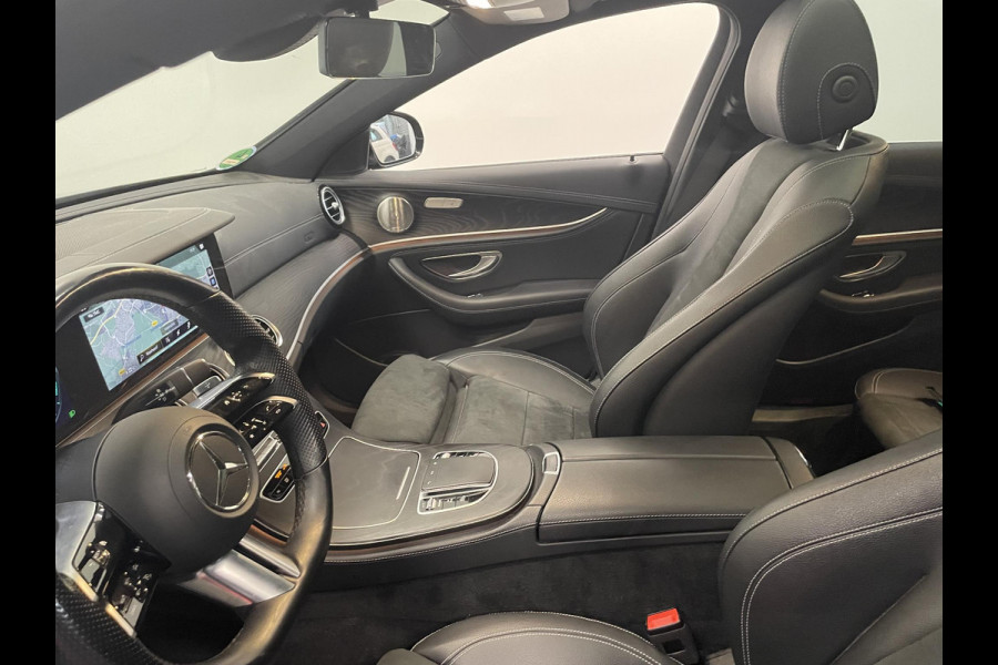 Mercedes-Benz E-Klasse 300e PHEV AMG Line Auto. Estate Panoramadak Navigatie Appel Carplay/ Android Auto Parkeersensoren Cruise Control Led Burmester Soundsystem Sfeerverlichting Elektrische achterklep Climate Control