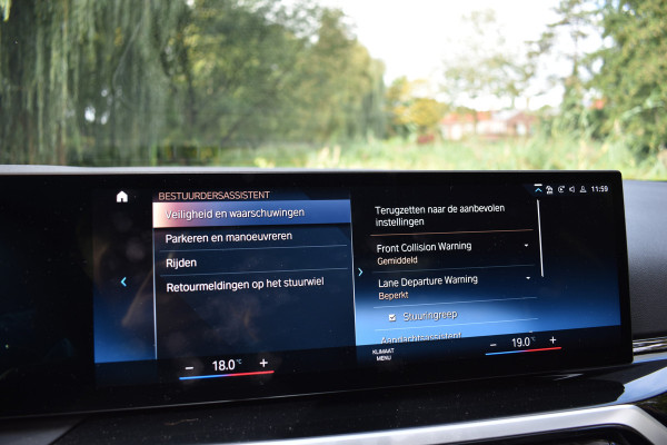 BMW 2 Serie Coupé 218IA 2.0 157PK AUT. M-SPORT HARMANN-KARDON/CARPLAY/ALCANTARA-LEDER BMW 2 Serie Coupé 218IA 2.0 157PK AUT. M-SPORT HARMANN-KARDON/CARPLAY/ALCANTARA-LEDER