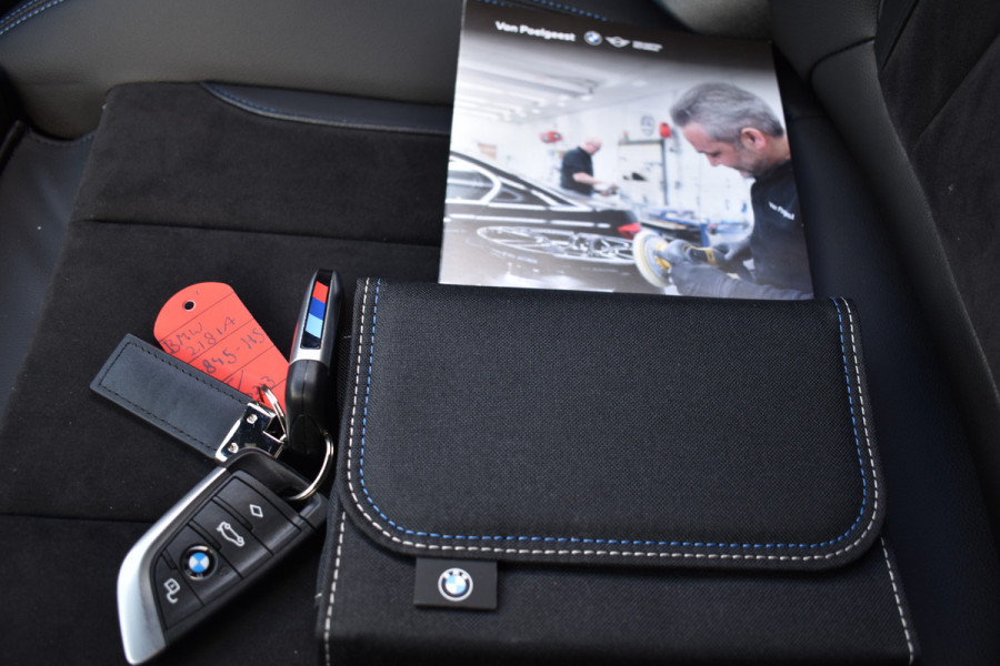 BMW 2 Serie Coupé 218IA 2.0 157PK AUT. M-SPORT HARMANN-KARDON/CARPLAY/ALCANTARA-LEDER BMW 2 Serie Coupé 218IA 2.0 157PK AUT. M-SPORT HARMANN-KARDON/CARPLAY/ALCANTARA-LEDER